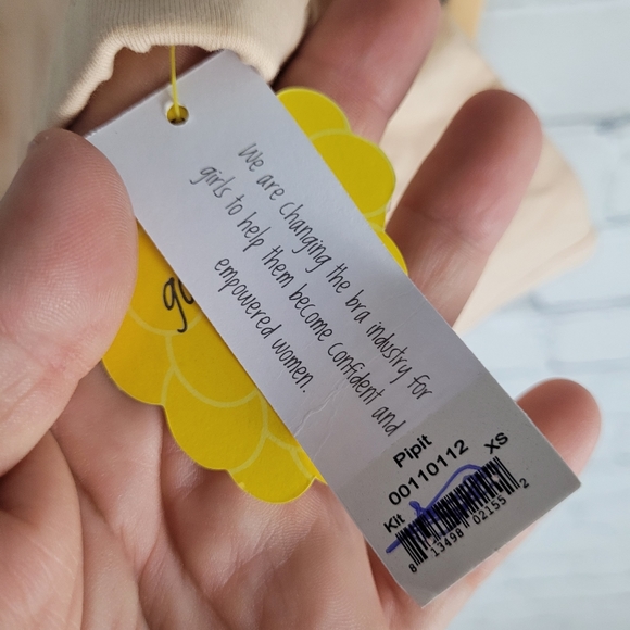 YELLOWBERRY | Pipit training bra - Picture 7 of 9